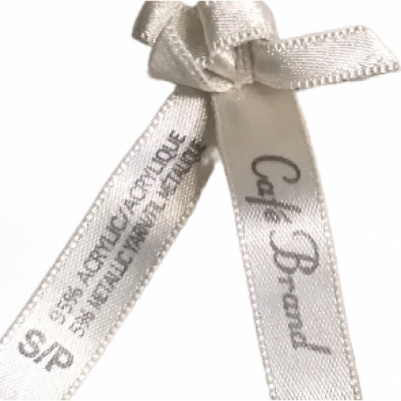 CAFE BRAND Small V-Neck Cream Knit Long Sleeve  Sweater - Picture 4 of 5